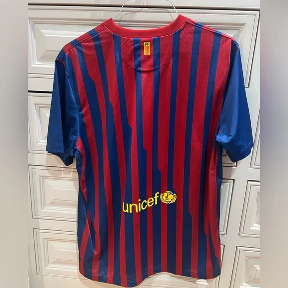 XL Barcelona soccer jersey - Picture 3 of 7